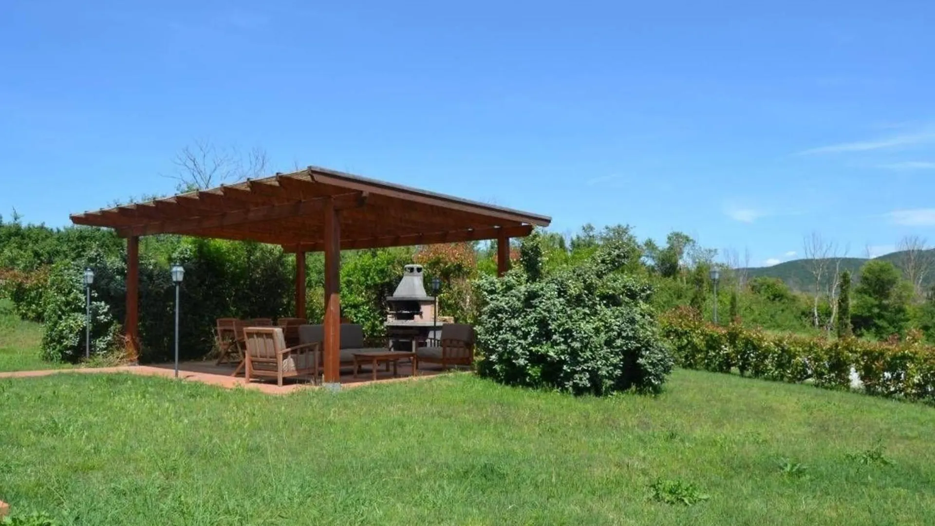 Superior Drei-Zimmer-Wohnung Mit Garten Und Pavillon Campiglia Marittima